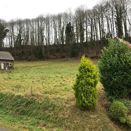 Family Escape With Terrace Casa vacanze Isigny-le-Buat