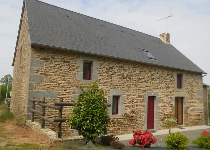 Family Escape With Terrace בית נופש Isigny-le-Buat