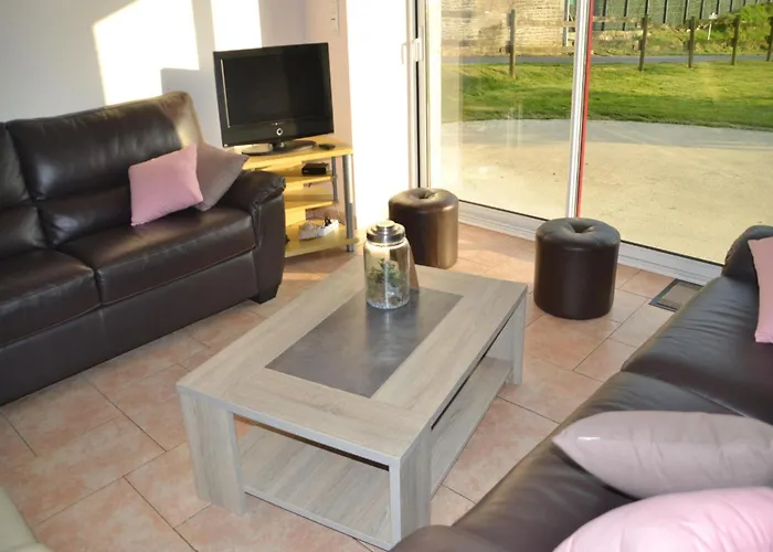 Family Escape With Terrace בית נופש