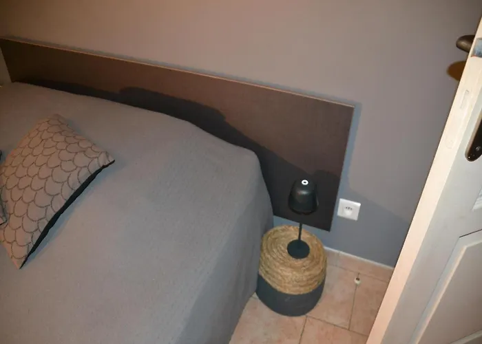 Family Escape With Terrace Isigny-le-Buat