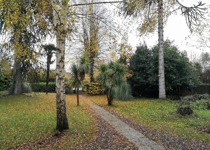 בית נופש Family Escape With Terrace Isigny-le-Buat